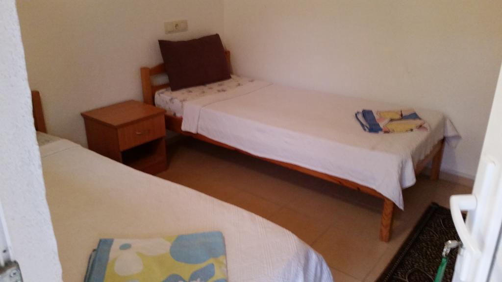 George House Bed & Breakfast Faralya Luaran gambar